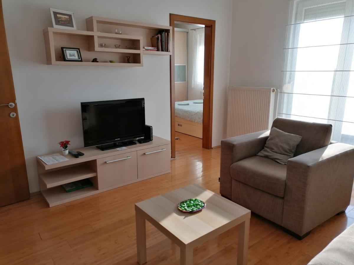 Apartman Breza Kruševac Kültér fotó